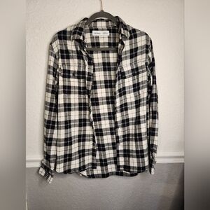 Old Navy Men's Checkered Black and White Shirt‎